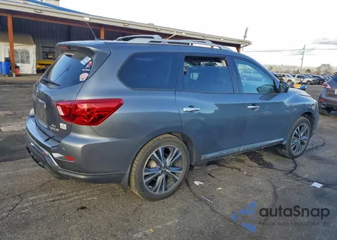 2018 Nissan Pathfinder S z USA, uszkodzony, nr VIN 5N1DR2MMXJC637585